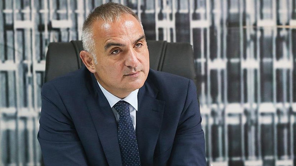 Bakan Ersoy'dan iptal edilen festivaller için ilginç çözüm önerisi