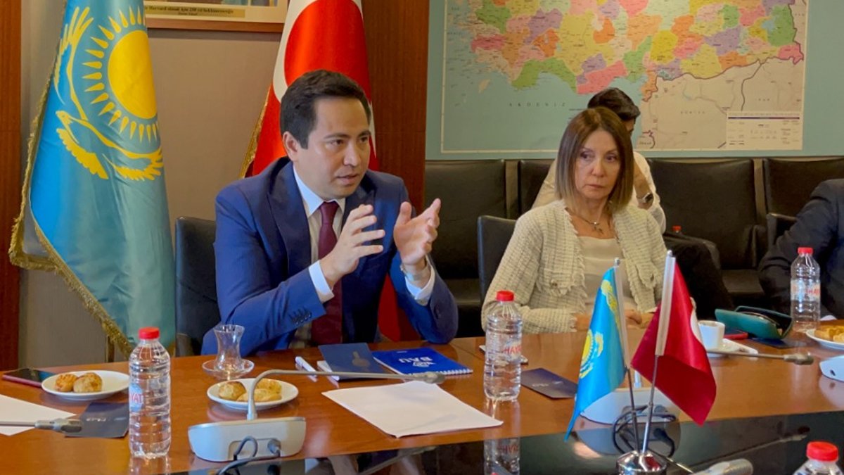 İstanbul'da "Yeni Dönemde Kazakistan: Kazakistan Dostlarının Buluşması" toplantısı