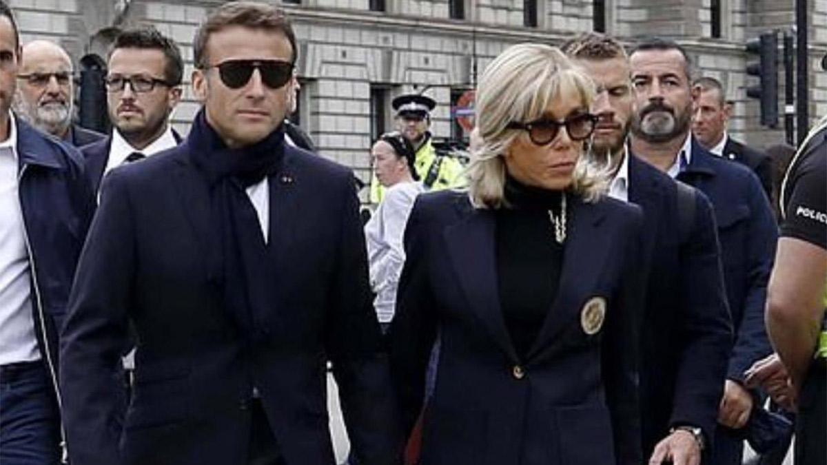 Cenazede spor ayakkabı giyen Macron çifti Fransa'da tepki uyandırdı