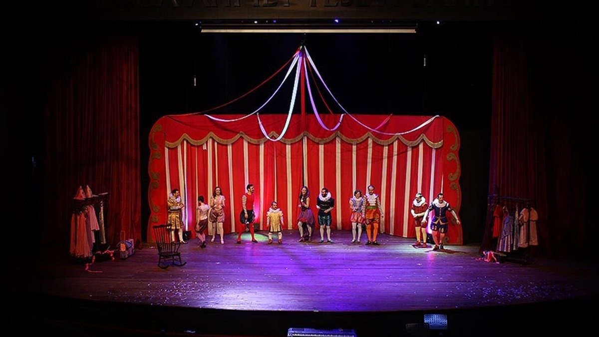 'İstanbul klasiklerler buluşuyor' İBB Şehir Tiyatroları'nda yeni sezon belli oldu