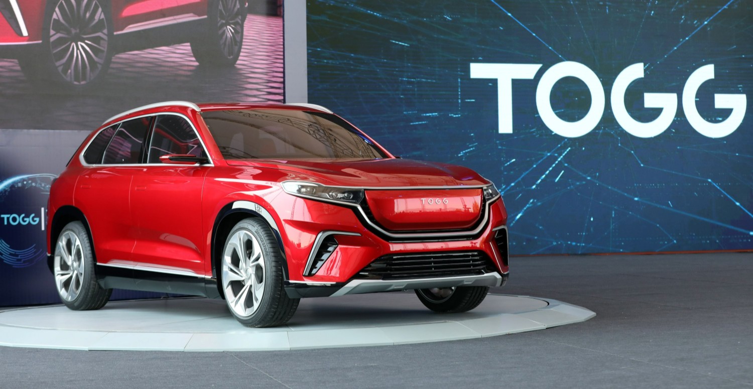 İstanbullular Togg görücüye çıktı! Araç Galataport'da sergilenmeye başladı... Aracı yakından inceleyebileceksiniz