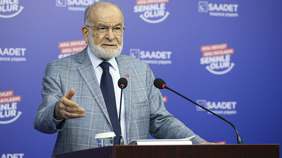 Karamollaoğlu'ndan, Erdoğan'a Central Park eleştirisi: Aynı samimiyeti kendi vatandaşına da göstermeli