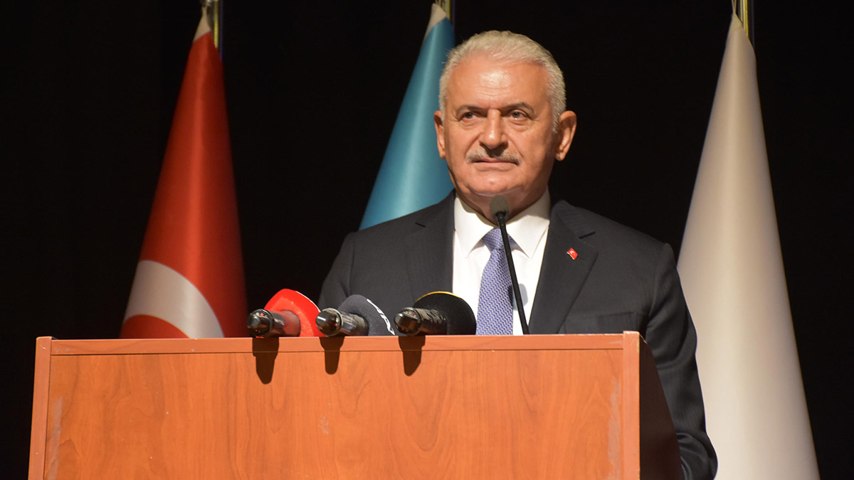 Binali Yıldırım: Geçmiş, hatasıyla sevabıyla bizimdir