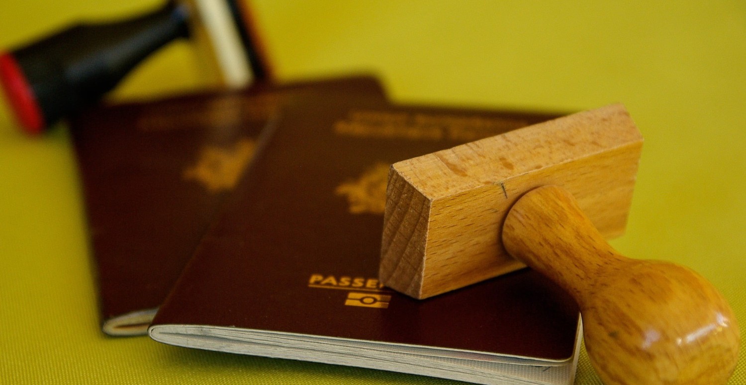 Pasaport için istenen belgeler nelerdir, ücreti ne kadar? Bordo, gri , yeşil pasaport için lazım olan evraklar