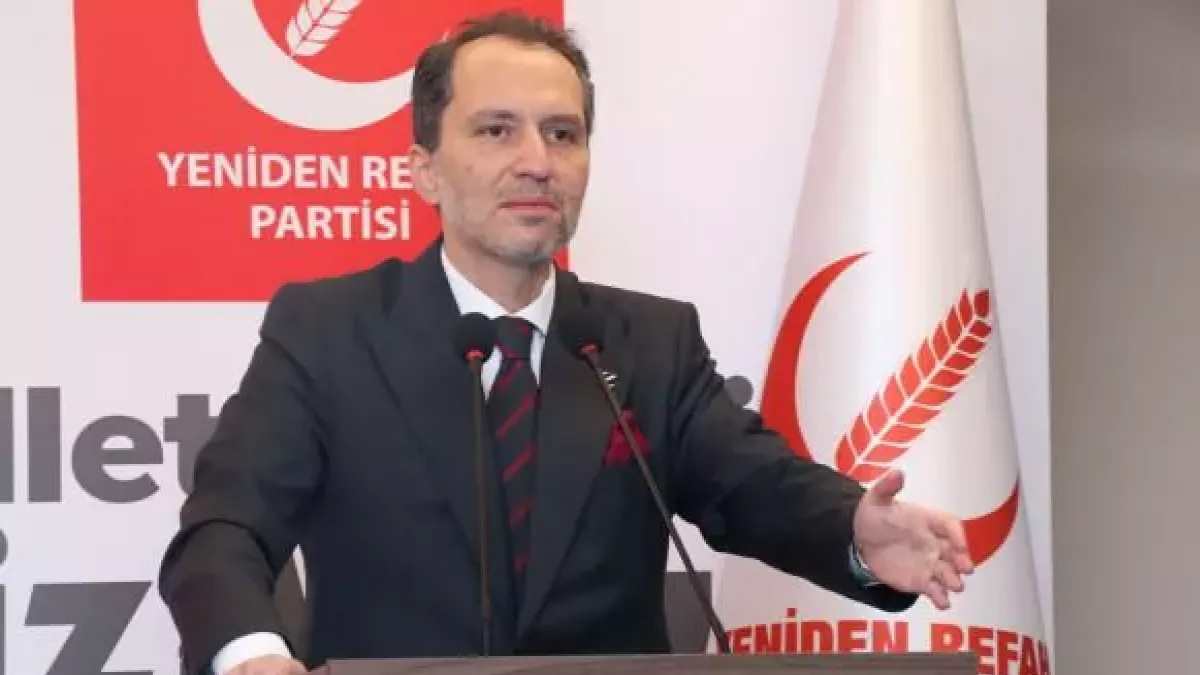 Partisinin il kongresinde konuşan Fatih Erbakan: Helikopterden aşağı inerseniz, halkın gerçeklerini görürsünüz