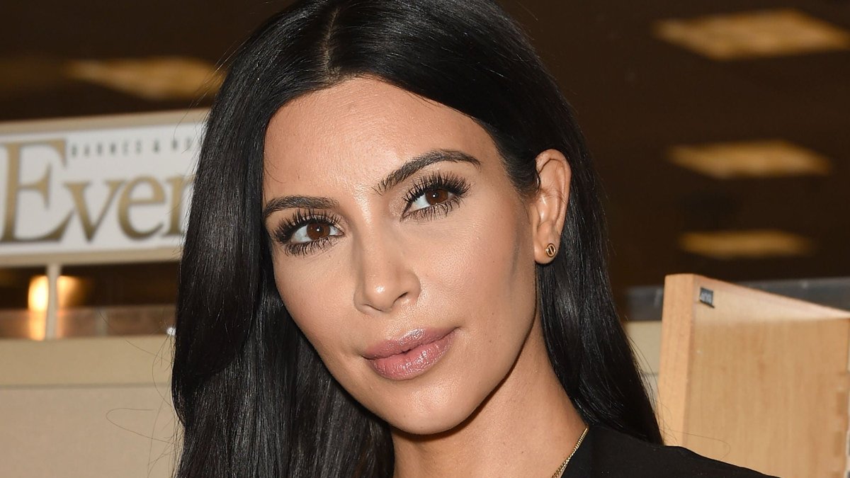 Kim Kardashian'a 1,26 milyon dolarlık kripto para cezası!