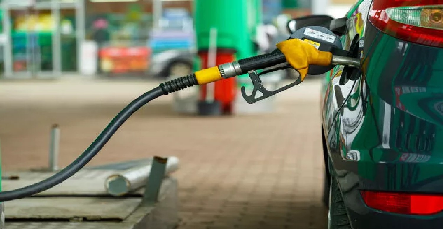 İndirim bekleyen araç sahiplerine kötü haber! Akaryakıta okkalı zam kapıda... Bu günden deopları doldurun! Pompaya yansıyacak! İşte 4 Ekim 2022 Salı güncel Benzin, Mazot ve LPG fiyatları