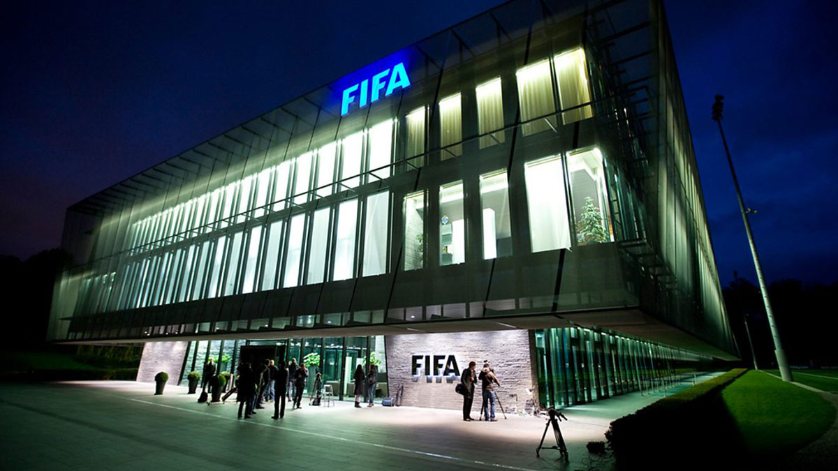 FIFA'dan Süper Lig şampiyonuna transfer yasağı cezası