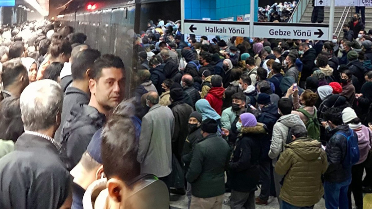 İBB'yi bırak, Marmaray'a bak: Ulaştırma Bakanlığı'na ait tren hattı yine arızalandı