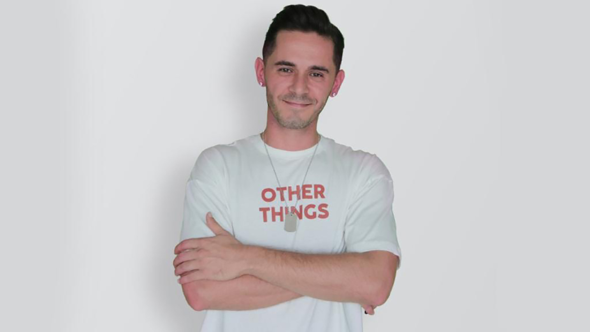 Yazar Aykut Demirel: Marjinal görünenlerin tek sorunu marjinal görünmeye çalışmak