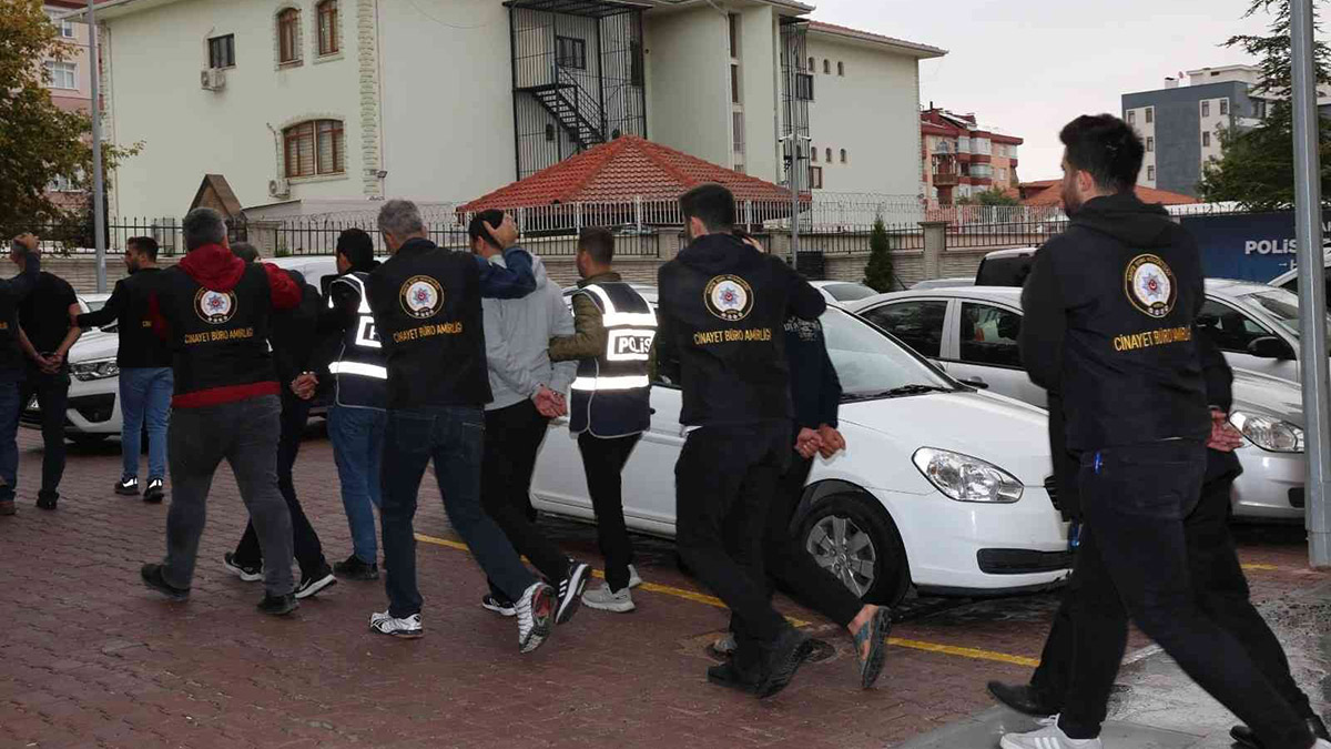 Konya'da otoparkta cinayet! Arkadaşını öldüren zanlı tutuklandı