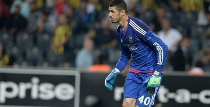 Fenerbahçeli kaleci Fabiano ameliyat edildi