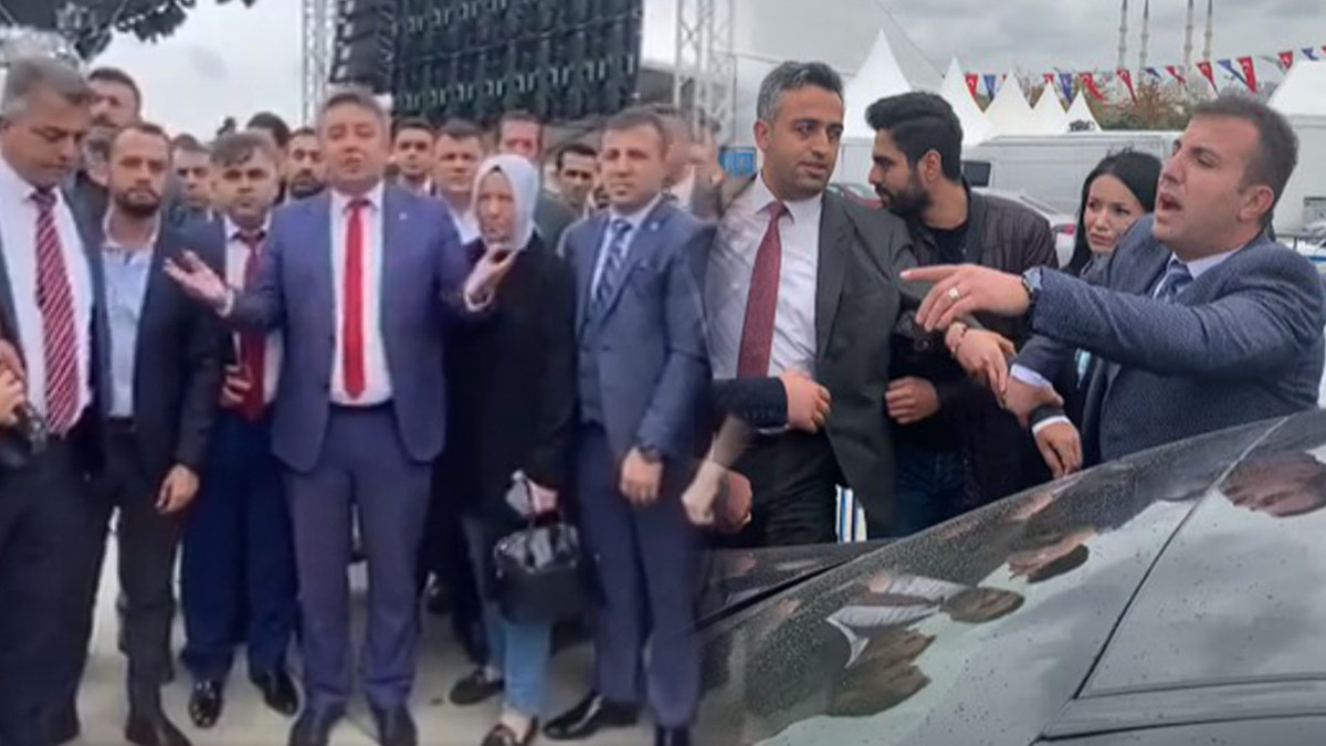 Ahmet Davutoğlu'nun Erzurum Tanıtım Günleri'ne girişi engellendi