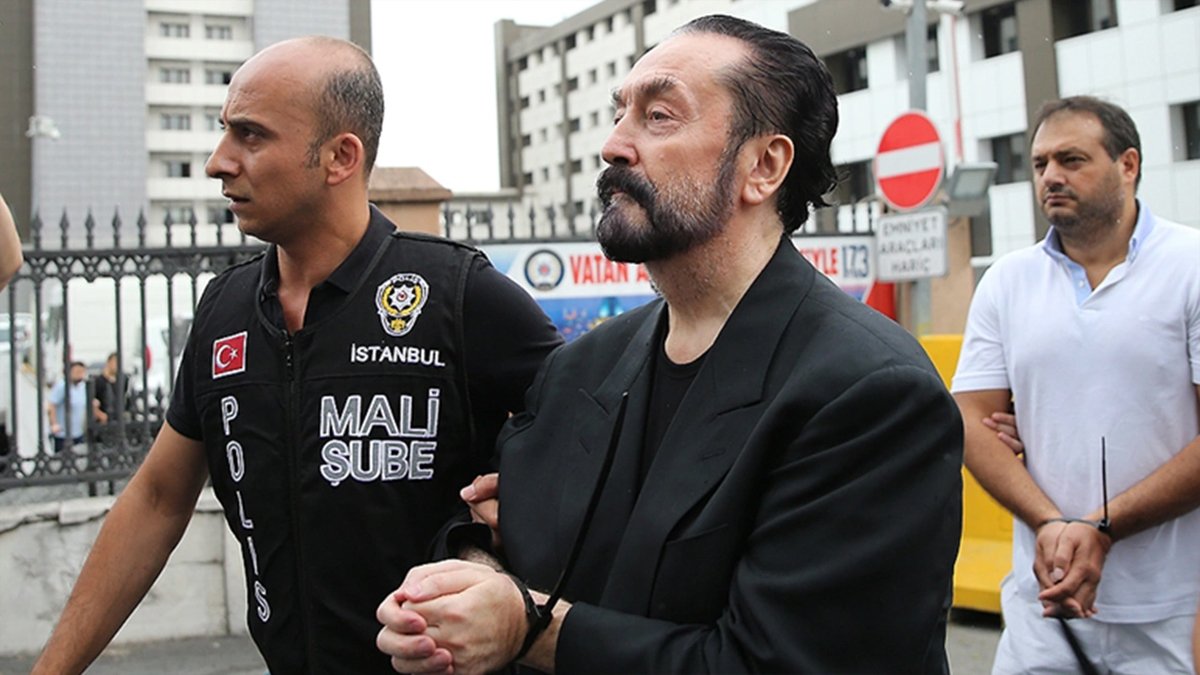 Adnan Oktar'ın 'İsrail İmamı' tutuklandı
