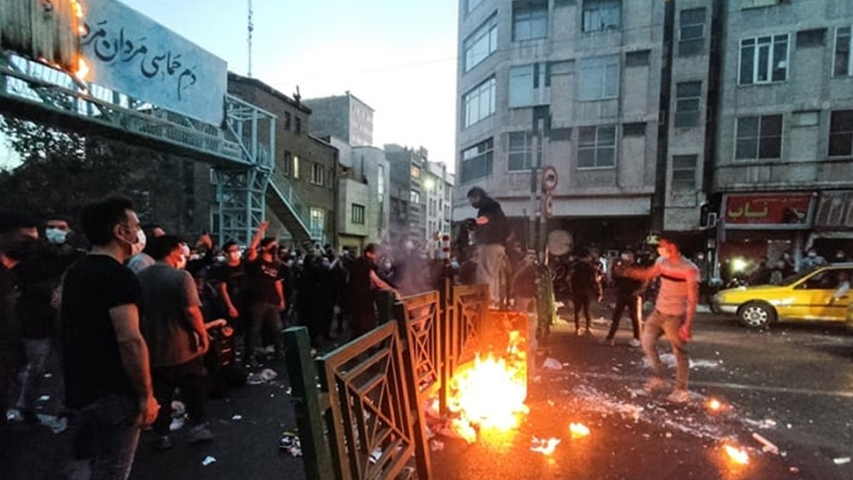 İran: Gösterilerde gözaltına alınanlar yargılanana kadar serbest bırakılmayacak