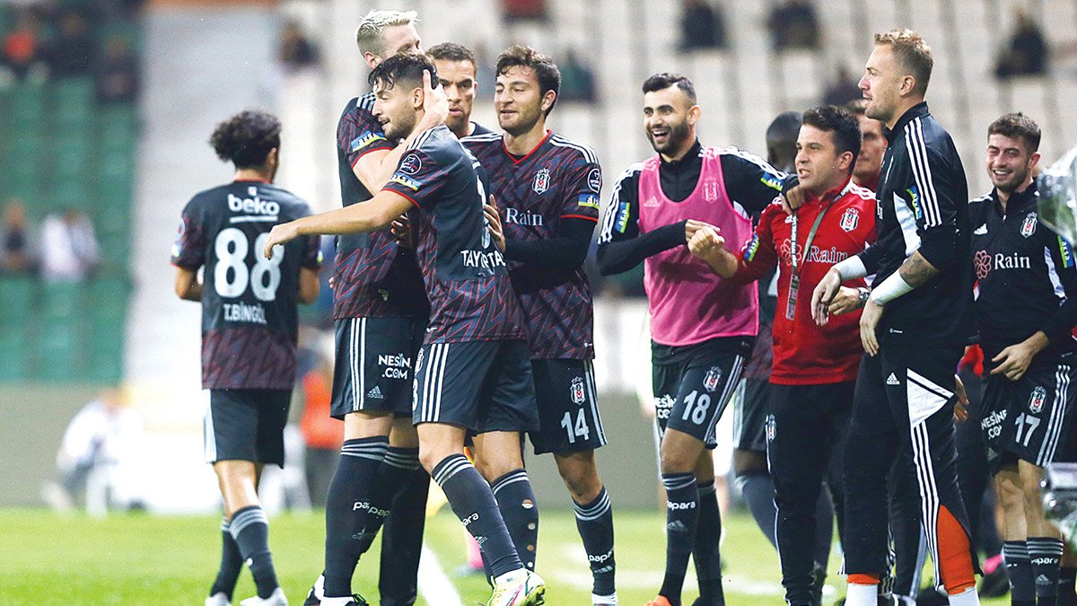Kartal dış sahada bambaşka