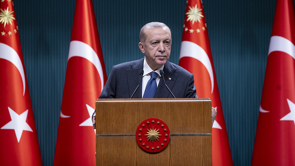 Erdoğan'dan başörtüsü açıklaması: Anayasa değişikliği için talimat verdik