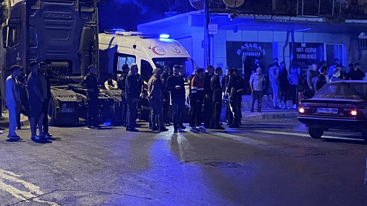 Husumetlilerine kurşun yağdırdı, çatışma ortasında kalan babasını da vurdu