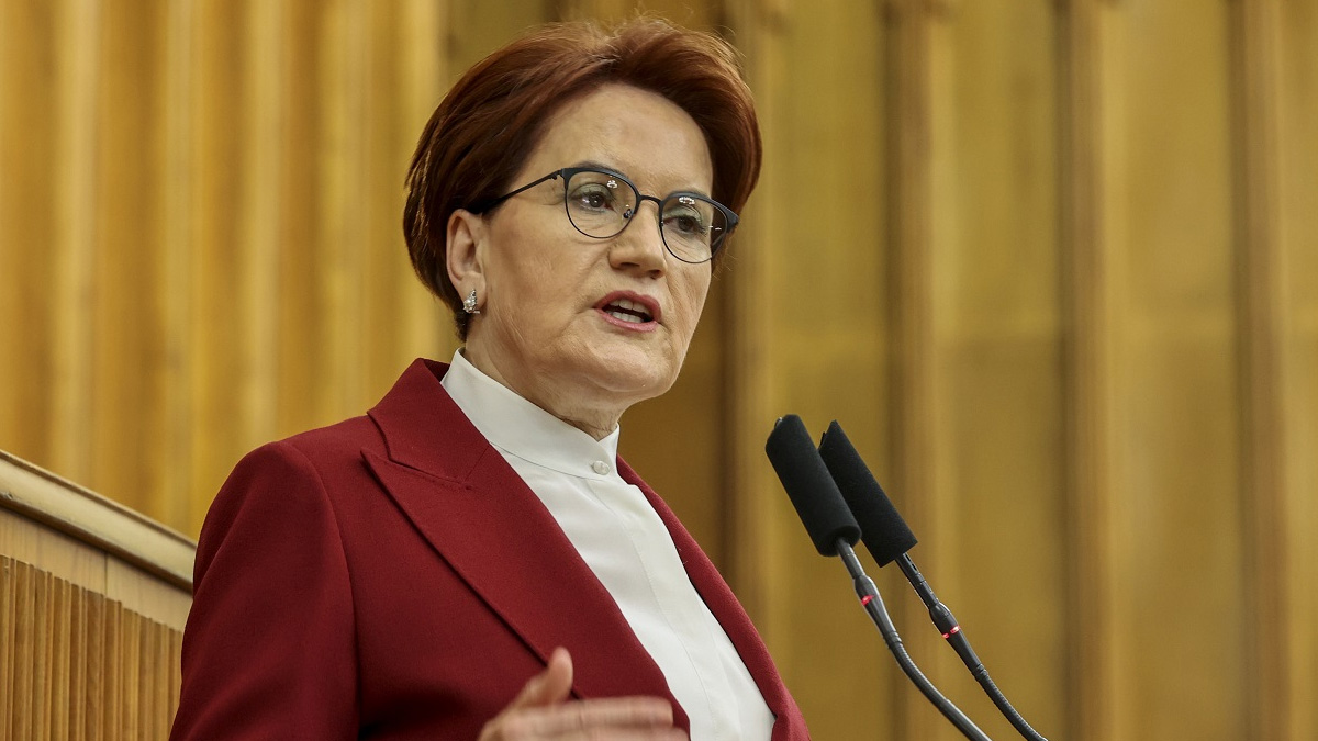 Erdoğan'a tazminat ödeyen Akşener'den gönderme: Biraz da helal para yesinler