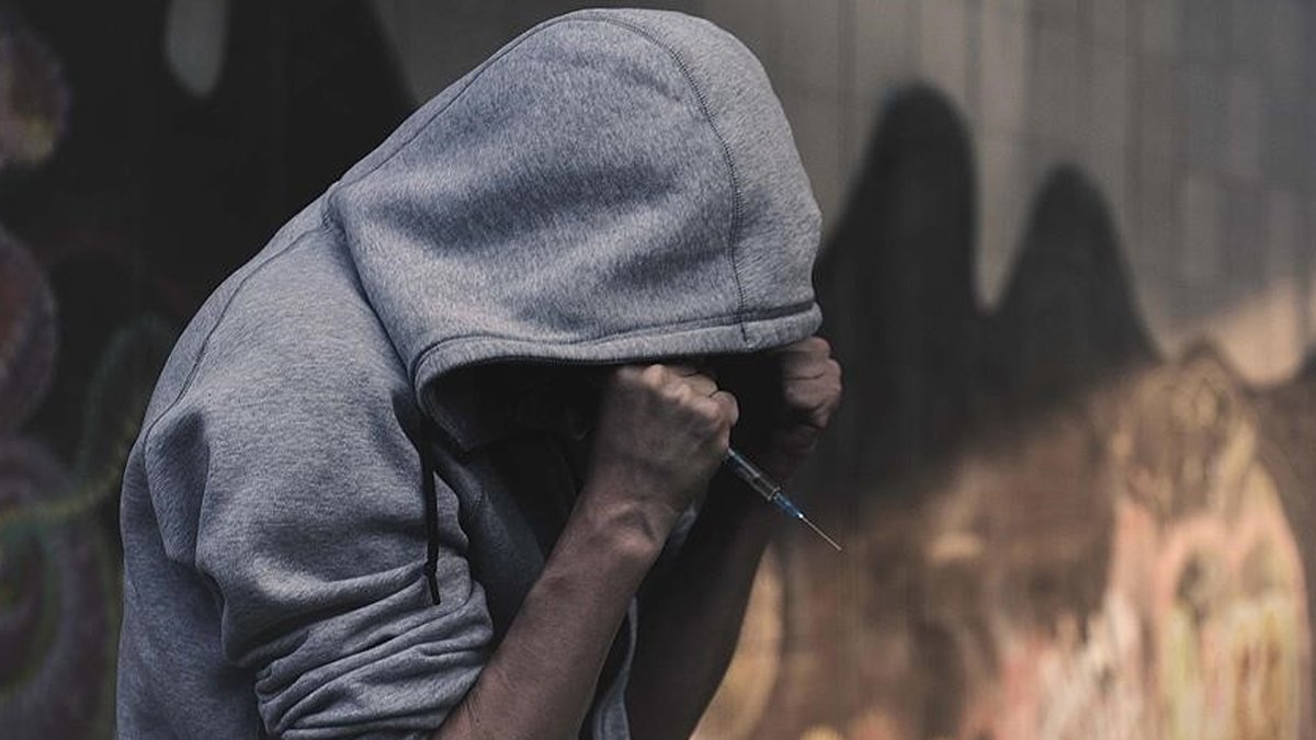 Kullanımı giderek artıyor! Metamfetamin için korkutan uyarı: Sokaklar zombilerle dolacak