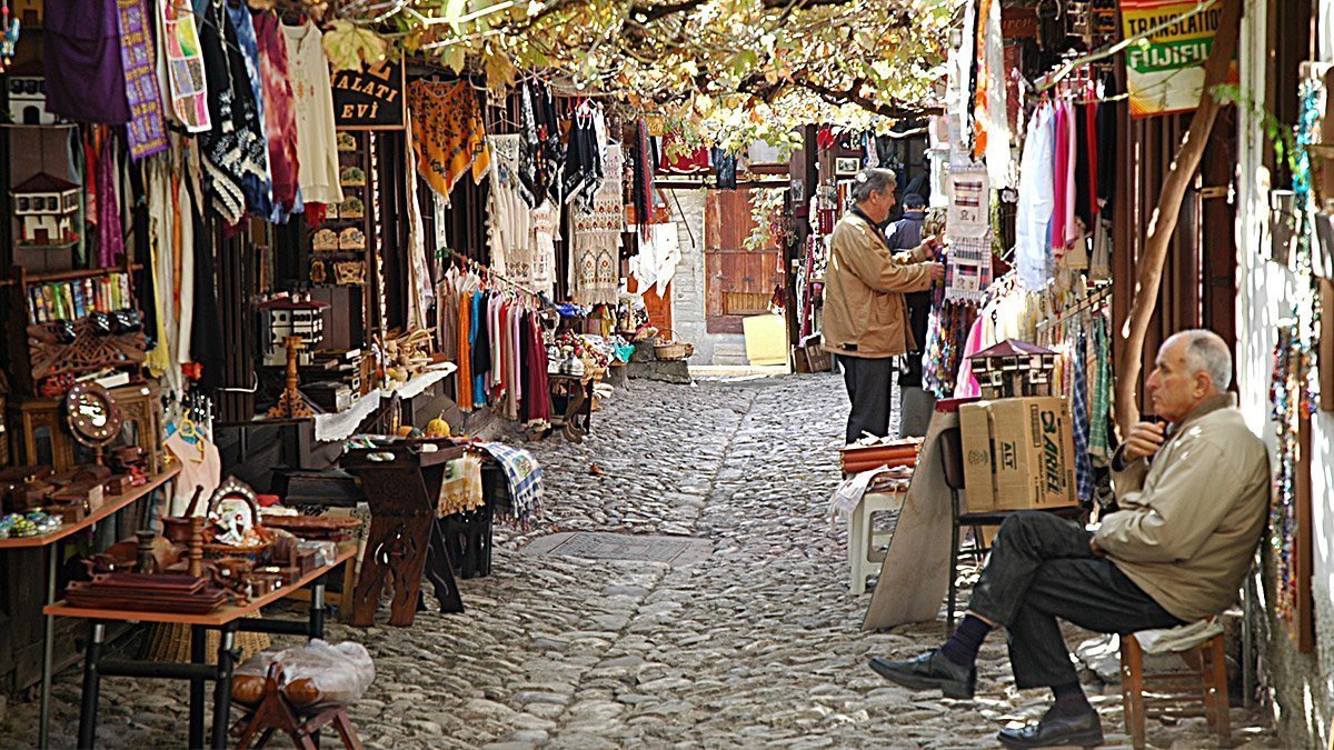 Cumhurbaşkanı Erdoğan'ın açıkladığı esnaf kredisinin şartları belli oldu