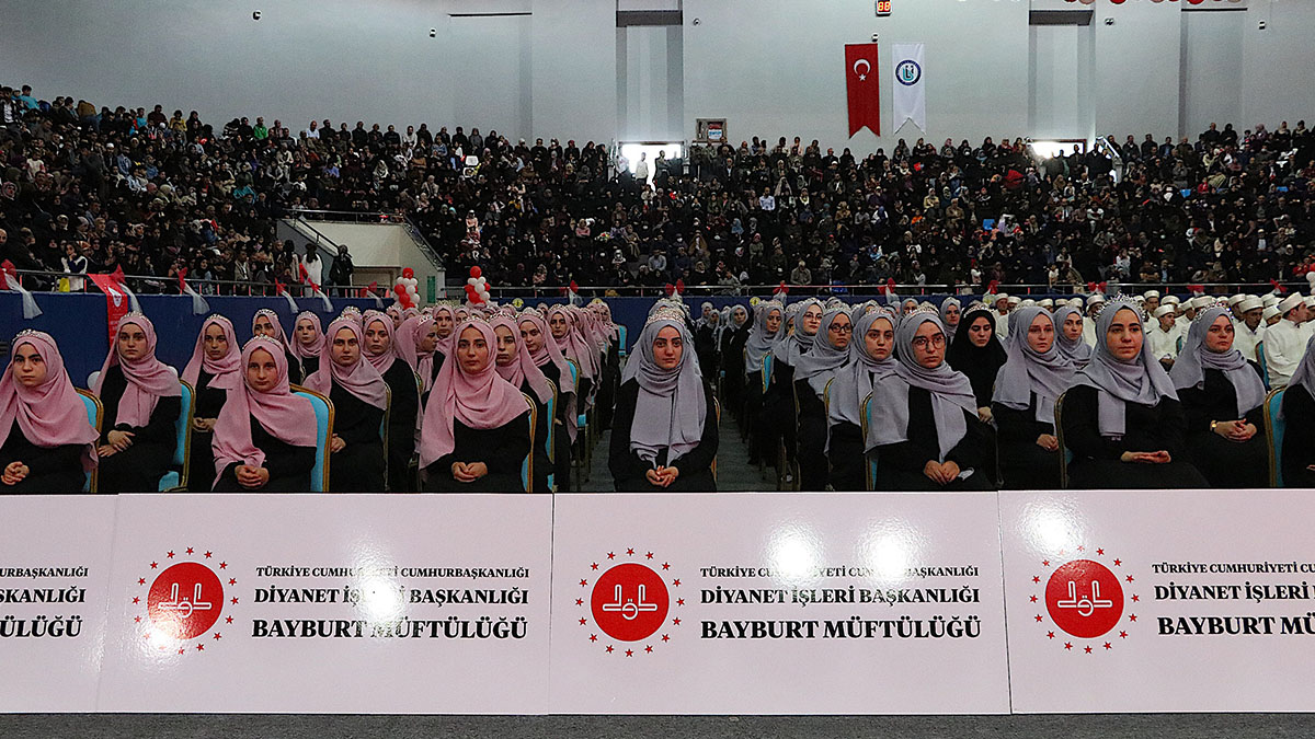 Eğitimlerini tamamlayan 263 hafıza icazet verildi