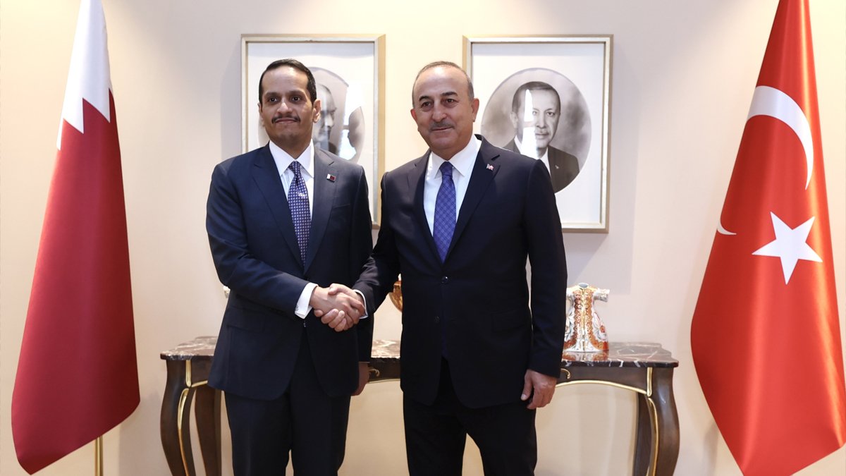 Bakan Çavuşoğlu, Katarlı mevkidaşı Şeyh Muhammed bin Abdurrahman Al Sani ile görüştü