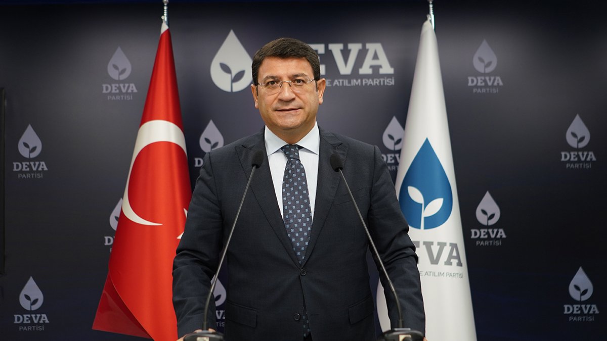 DEVA Partisi'nden 'sansür yasası' tepkisi: Tarih kitapları sansürcü olduğunuzu yazacak