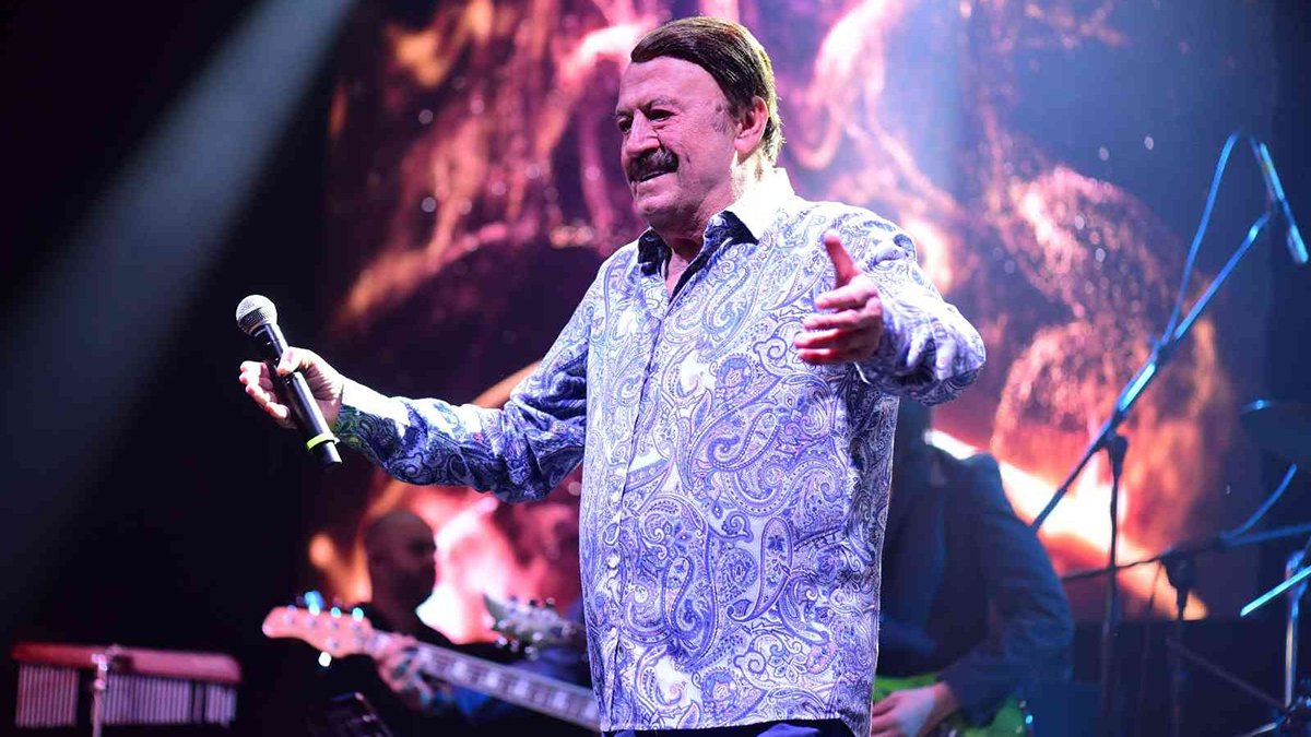 Selami Şahin'den şehit olan madencilerin ailelerine yardım