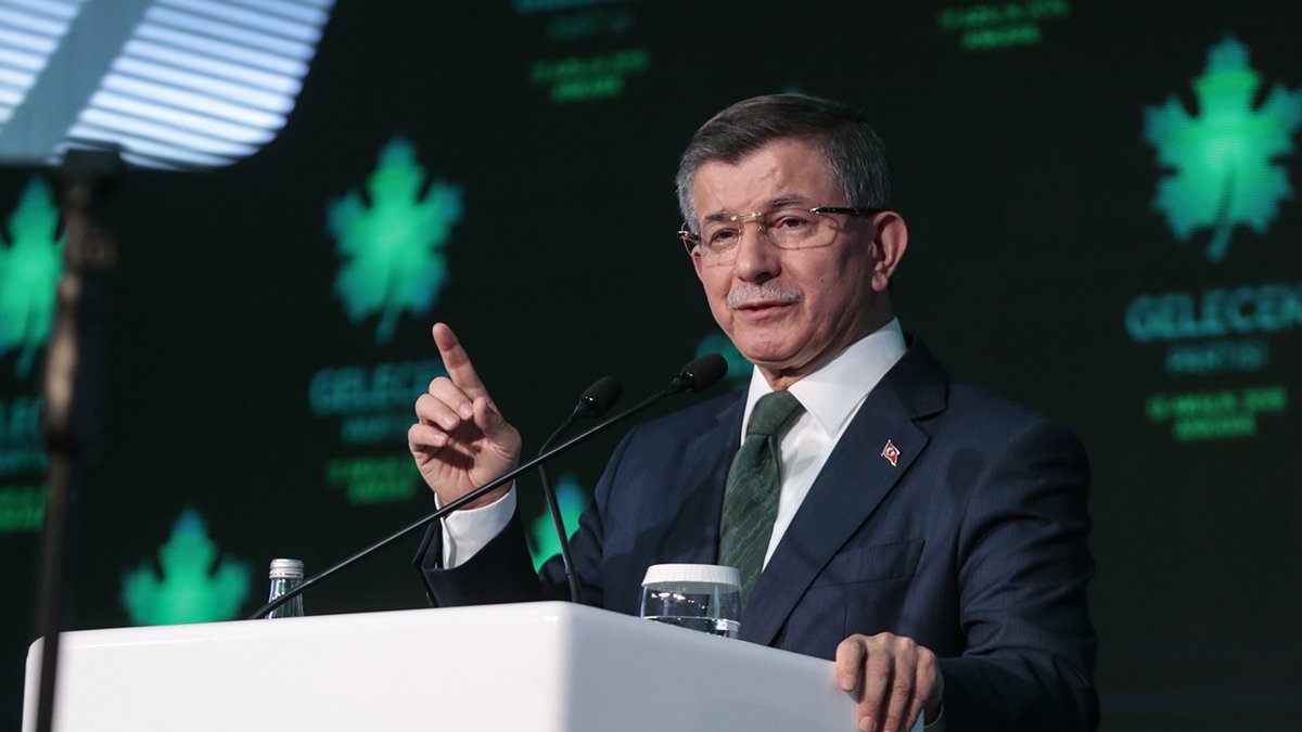 Davutoğlu'ndan Erdoğan'a: Hz. Ömer kader bilincinden yoksun muydu?