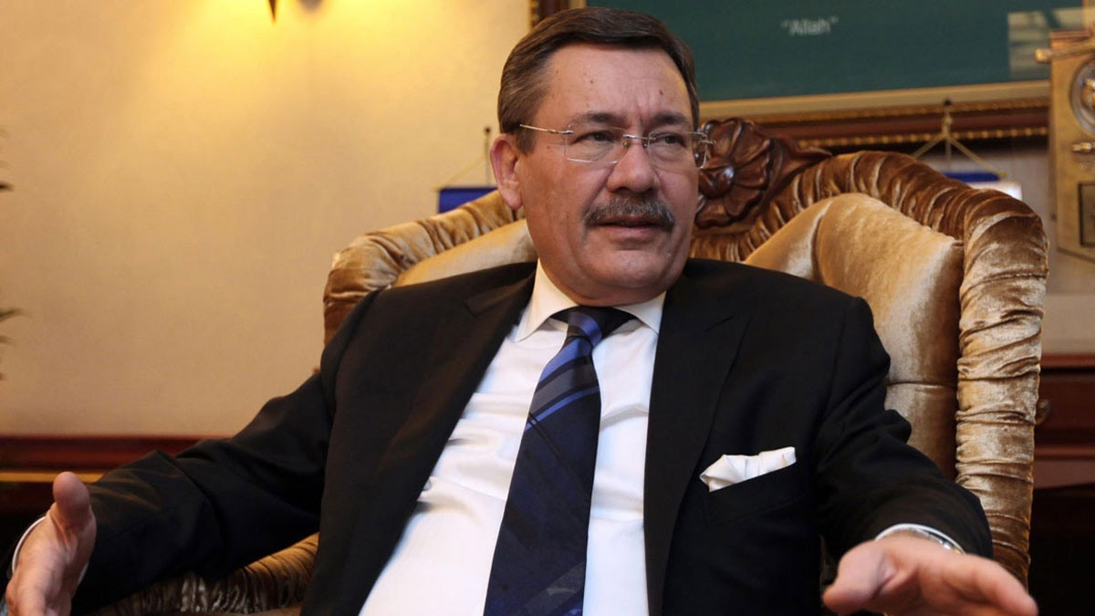 Putin'in konuşmasını gerçekmiş gibi paylaşıp muhalefete taş attı ama... Gökçek'ten bir gaf daha