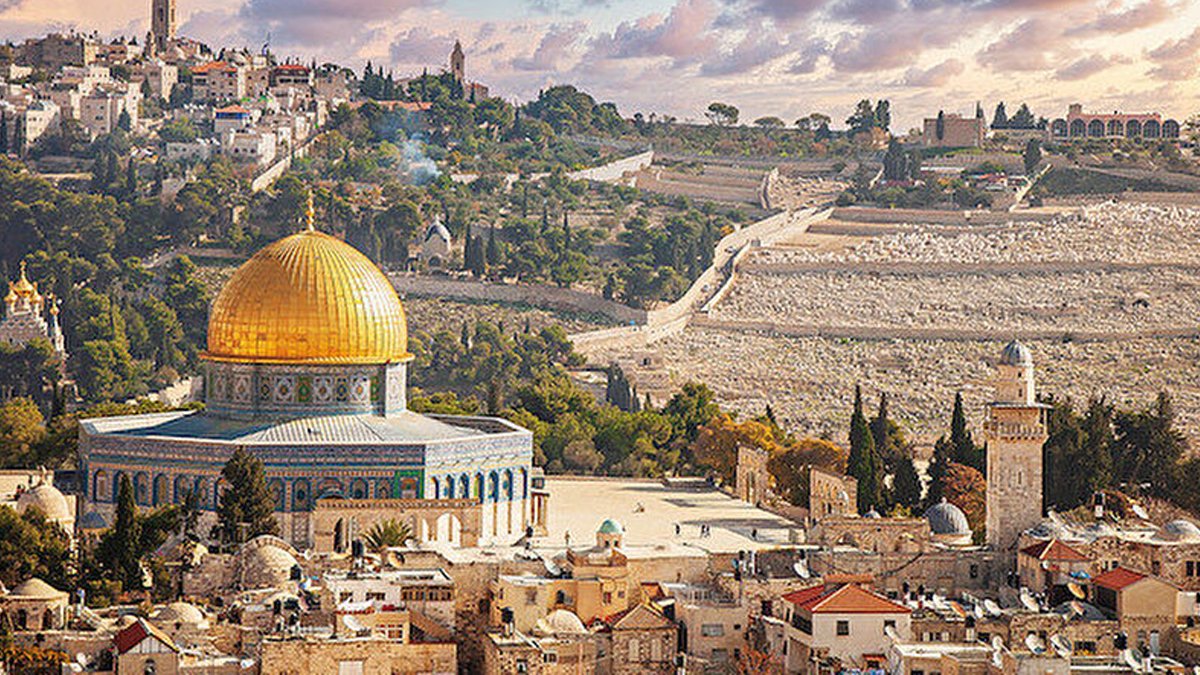 Yahudi yerleşimciler zulümde sınır tanımıyor: Mescid-i Aksa'ya polis eşliğinde bir baskın daha