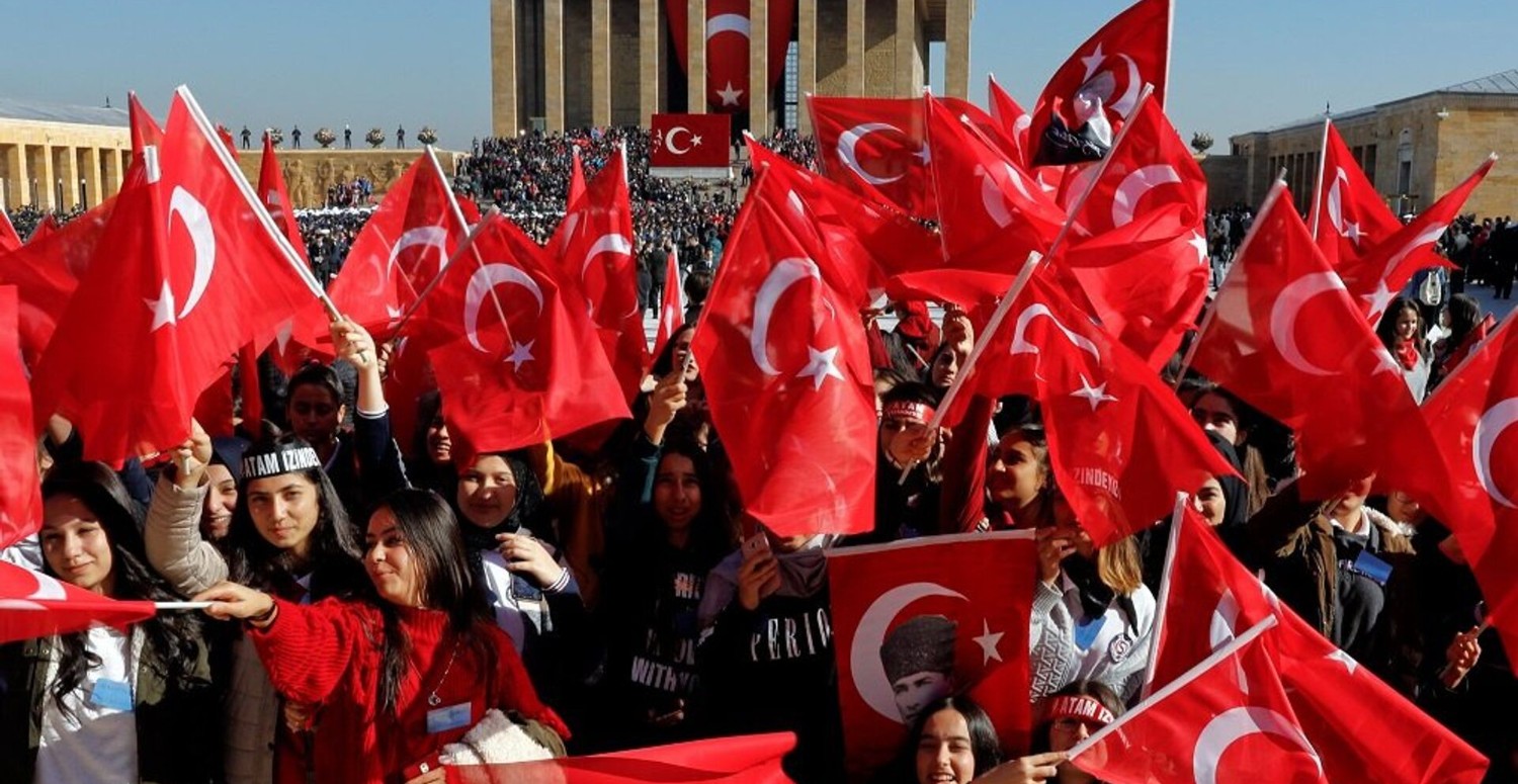 28 Ekim 2022 Cuma günü okullar, bankalar, hastaneler tatil mi? 28 Ekim yarım gün mü, mesai var mı? 