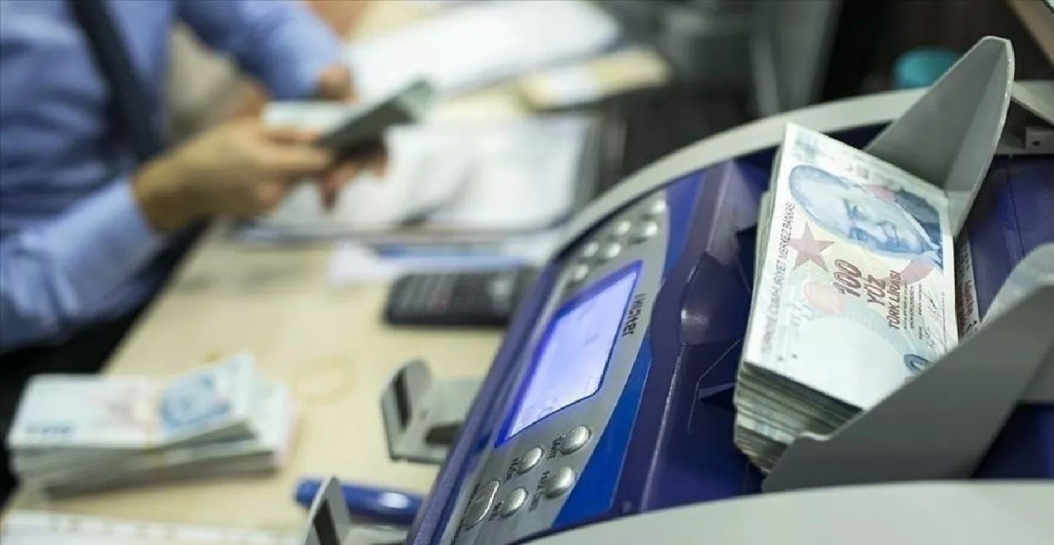 EYT'de yeni formül...  4A, 4B, 4C SGK, Bağ-Kurlu yılını dolduran yaşı bekleyen herkesi ilgilendiriyor... Erken emeklilik için EYT'de yeni 4 ayaklı förmül... 