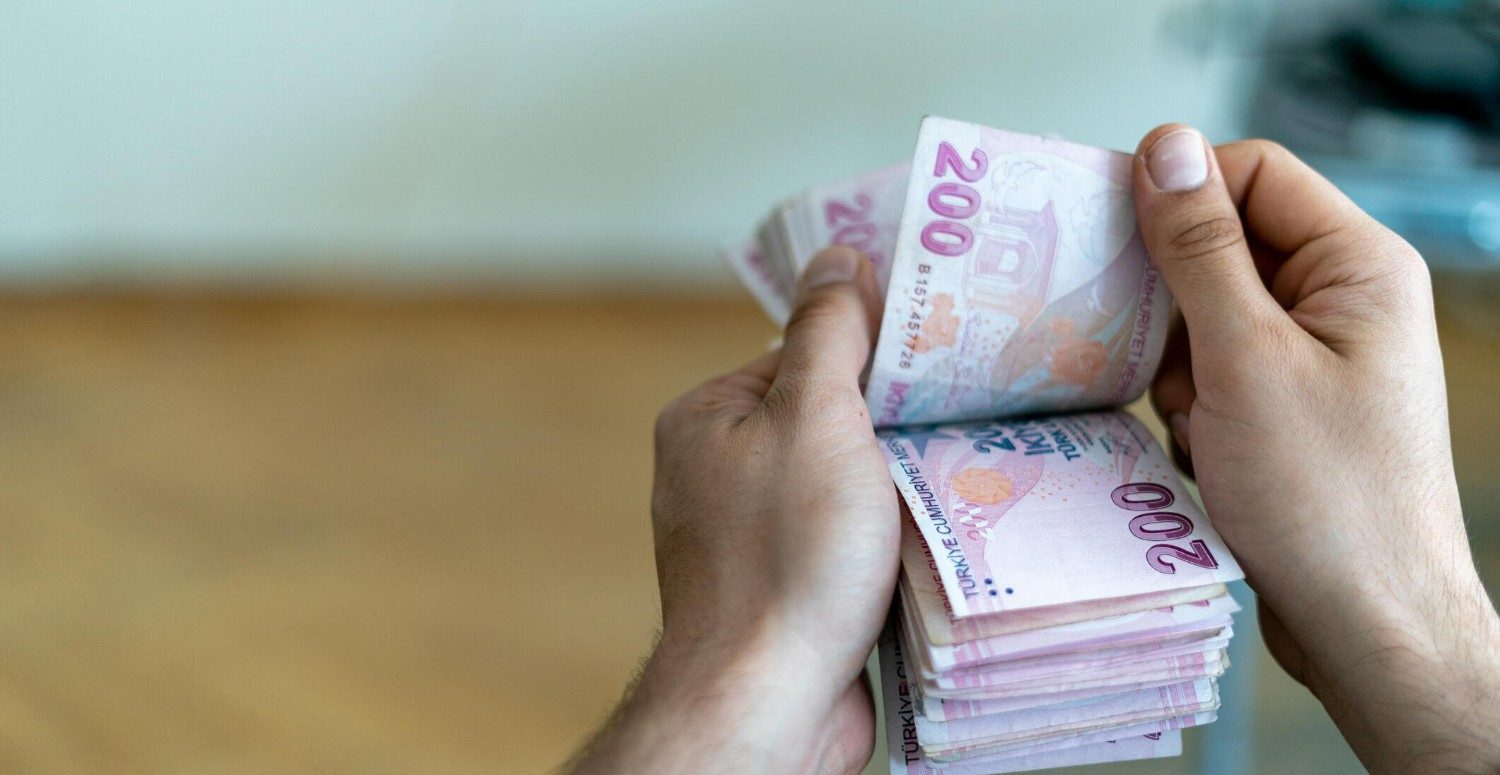 Öğrencileri sevindirecek haber verildi! İlkokul, ortaokul, lise ve üniversite öğrencilerine nakdi ödeme yapılıyor! Hesaplara 1.611 TL yatırılacak