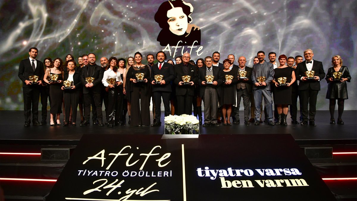 24. Yapı Kredi Afife Tiyatro Ödülleri sahiplerini buldu