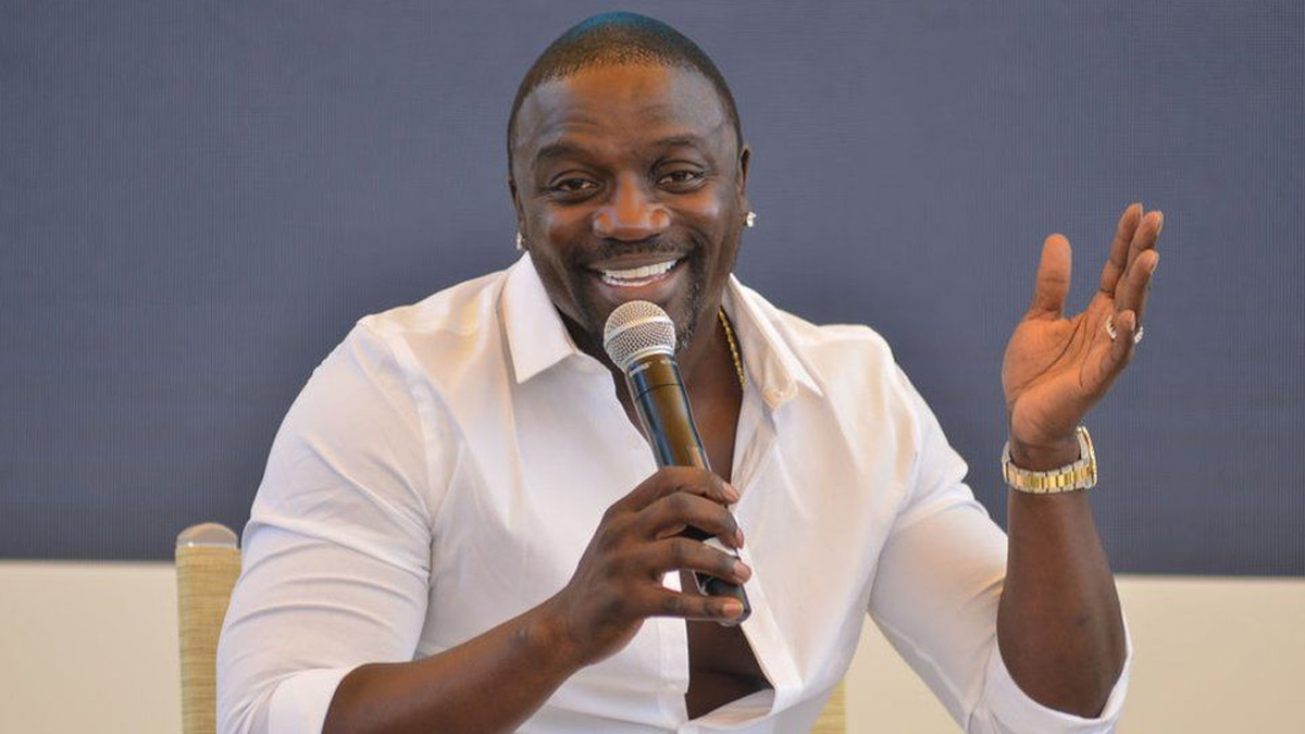 Dünyaca ünlü Hip-Hop şarkıcısı Akon Türkiye'de saç ektirdi: Türkler bu konuda çok iyi