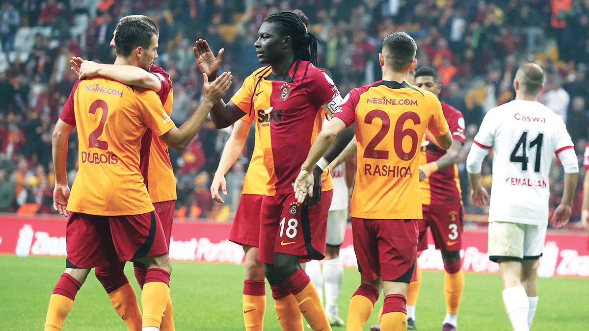 Buruk’tan çift forvet planı