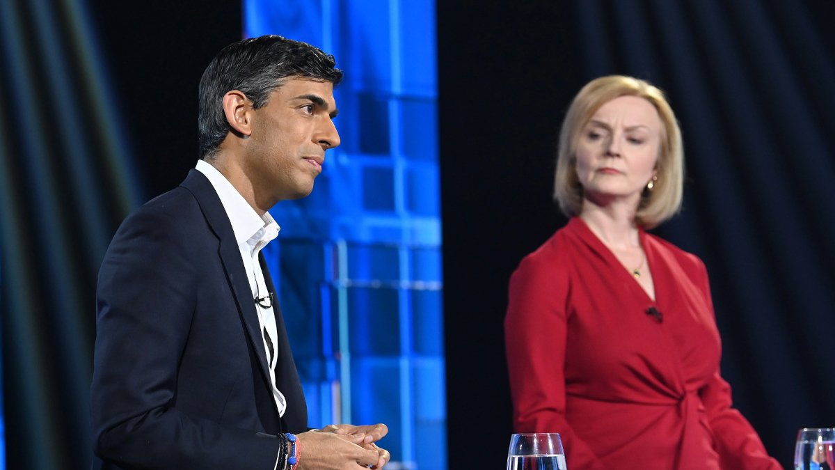 Truss'ın en büyük rakibiydi: Rishi Sunak Başbakanlık için adaylığını duyurdu