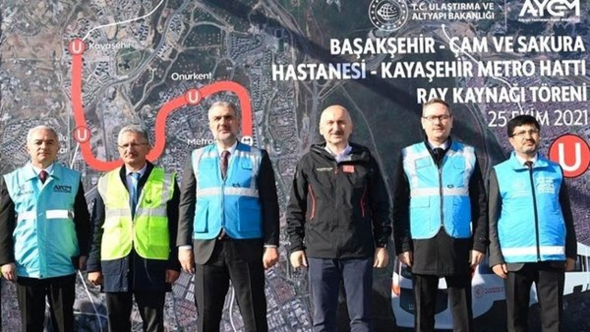 Bakan Karaismailoğlu duyurdu: Çam Sakura'ya metro geliyor