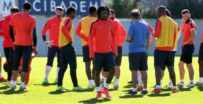 Trabzonsporlu futbolcu şehri terk etti!