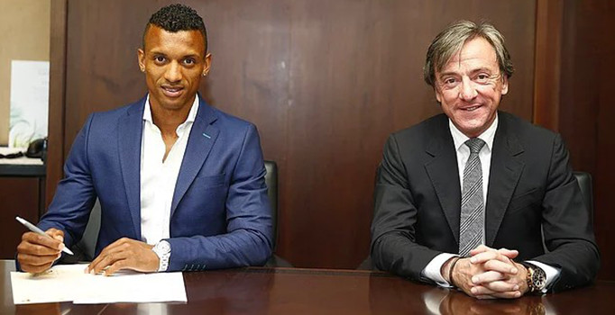 Luis Nani Valencia ile 3 yıllık sözleşme imzaladı