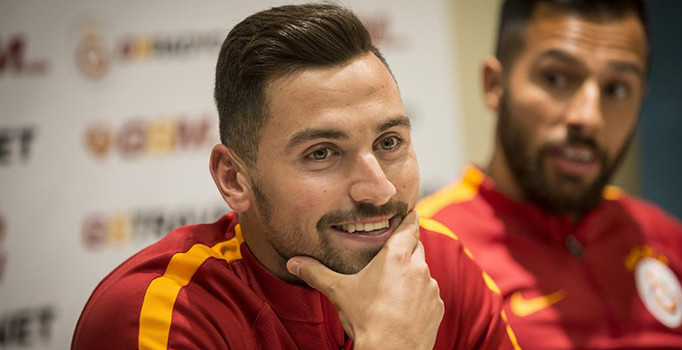 Sinan Gümüş karar aşamasında: Gönlüm Türkiye'den yana