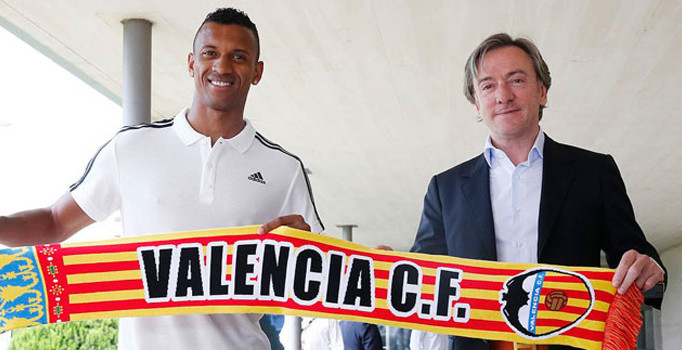 Luis Nani, Valencia’ya resmen transfer oldu