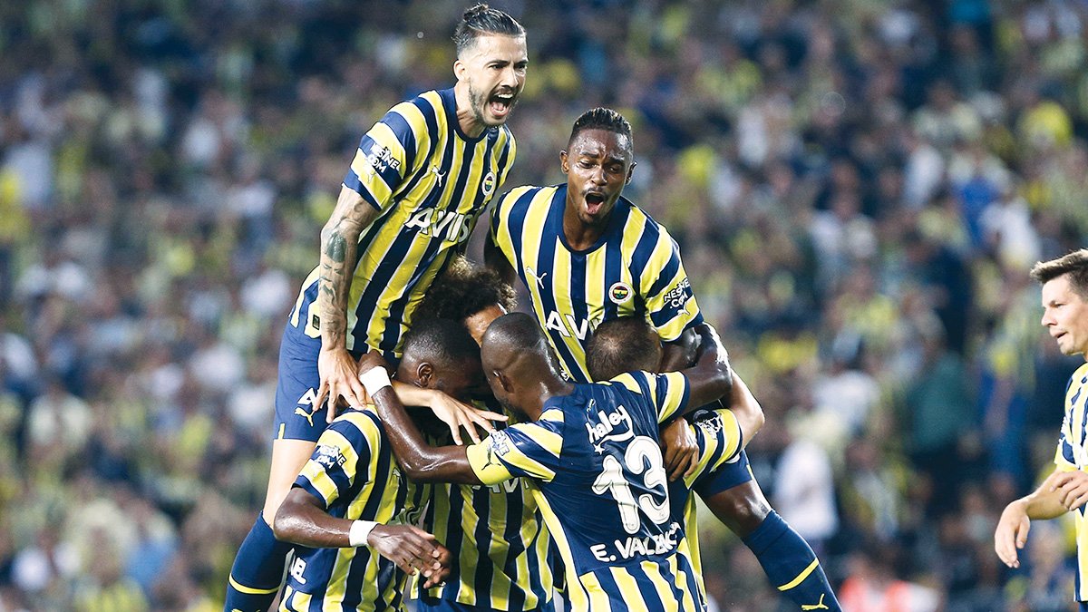 Kanarya Jesus’la zirveyi zorluyor