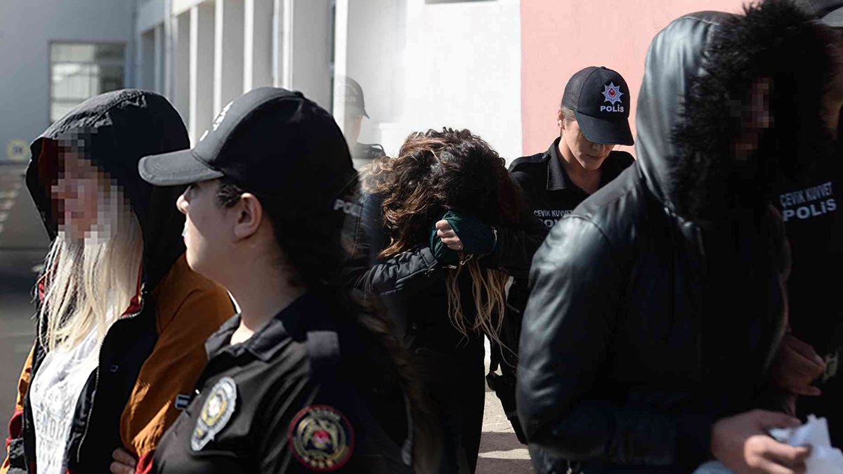 E-ticaret sitesi üzerinden dev vurgun! Yüzlerce kişiyi 15 milyon dolandırdılar