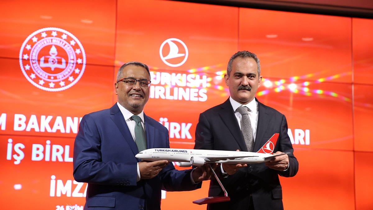 THY'den öğretmen ve ailelerine 'uçuş' müjdesi