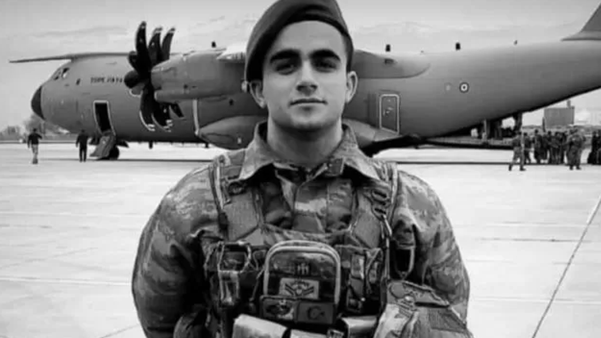 MSB duyurdu: Pençe-Kilit Harekatı bölgesinde yaralanan Piyade Uzman Çavuş, tedavi gördüğü hastanede şehit oldu