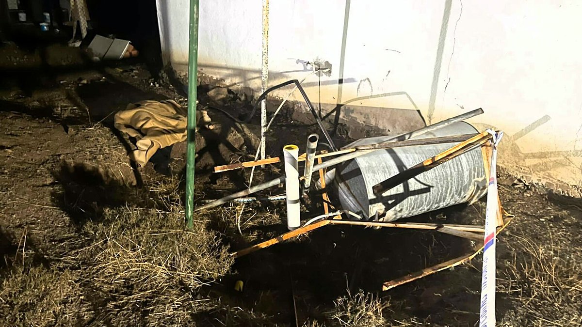 Su tankı üzerine devrildi, hayatını kaybetti