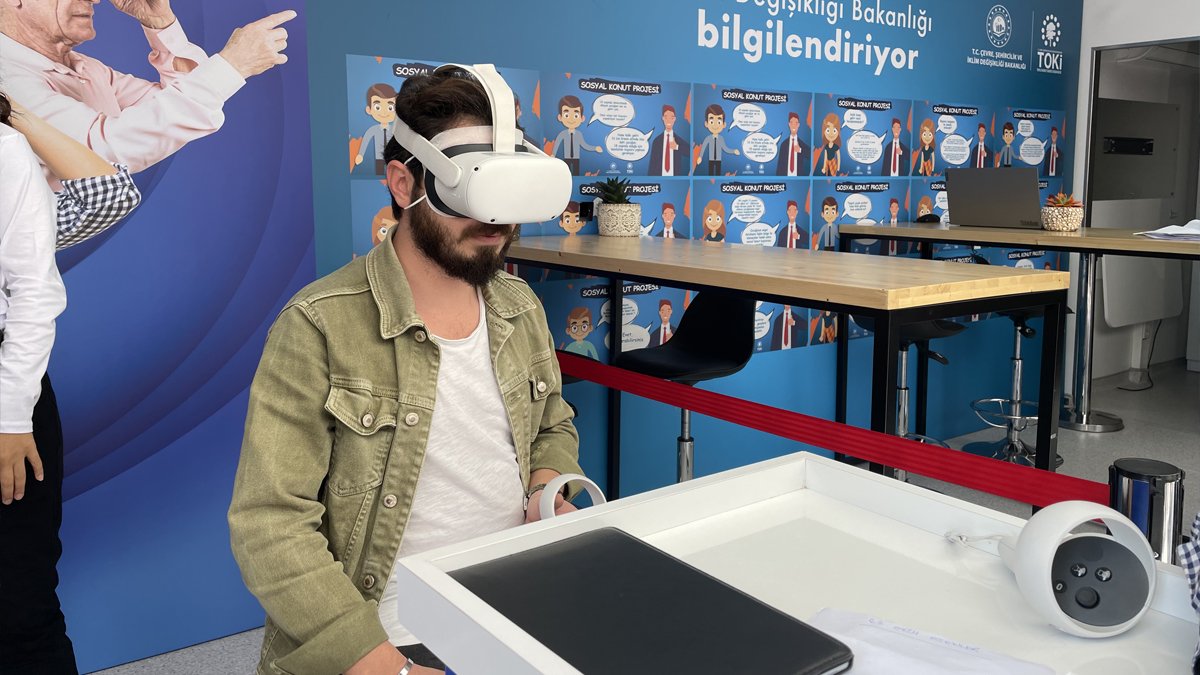 TOKİ'den VR gözlüklü tanıtım: Vatandaş sosyal konutu sanalda gördü
